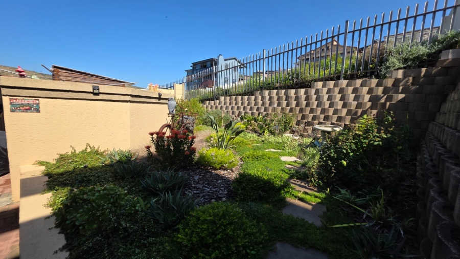 3 Bedroom Property for Sale in Island View Western Cape